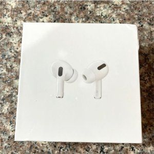 Apple AirPods Pro with Noise Cancellation